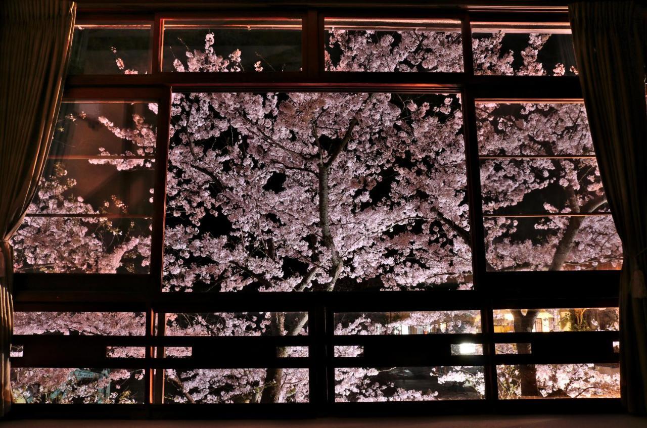 Tsutaya Ryokan Тойока Екстериор снимка