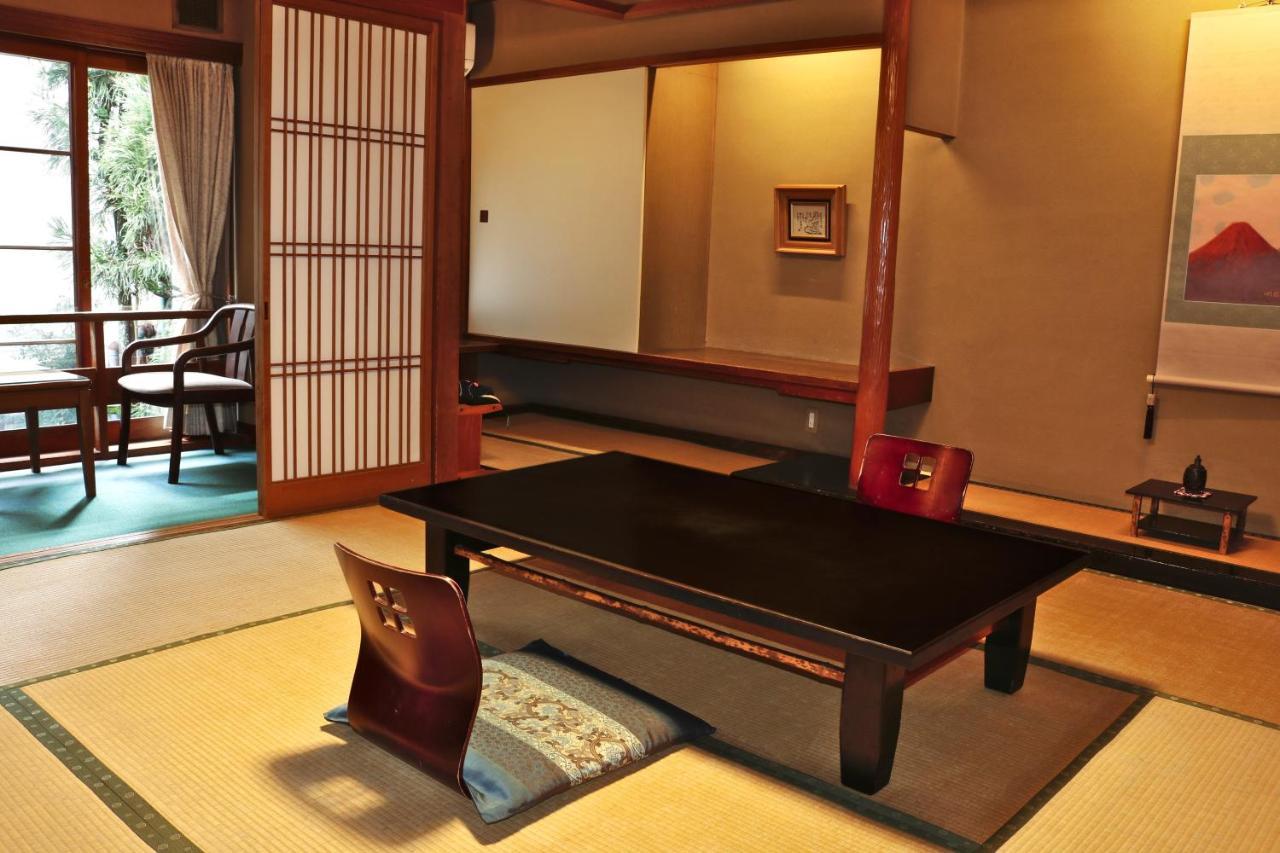 Tsutaya Ryokan Тойока Екстериор снимка