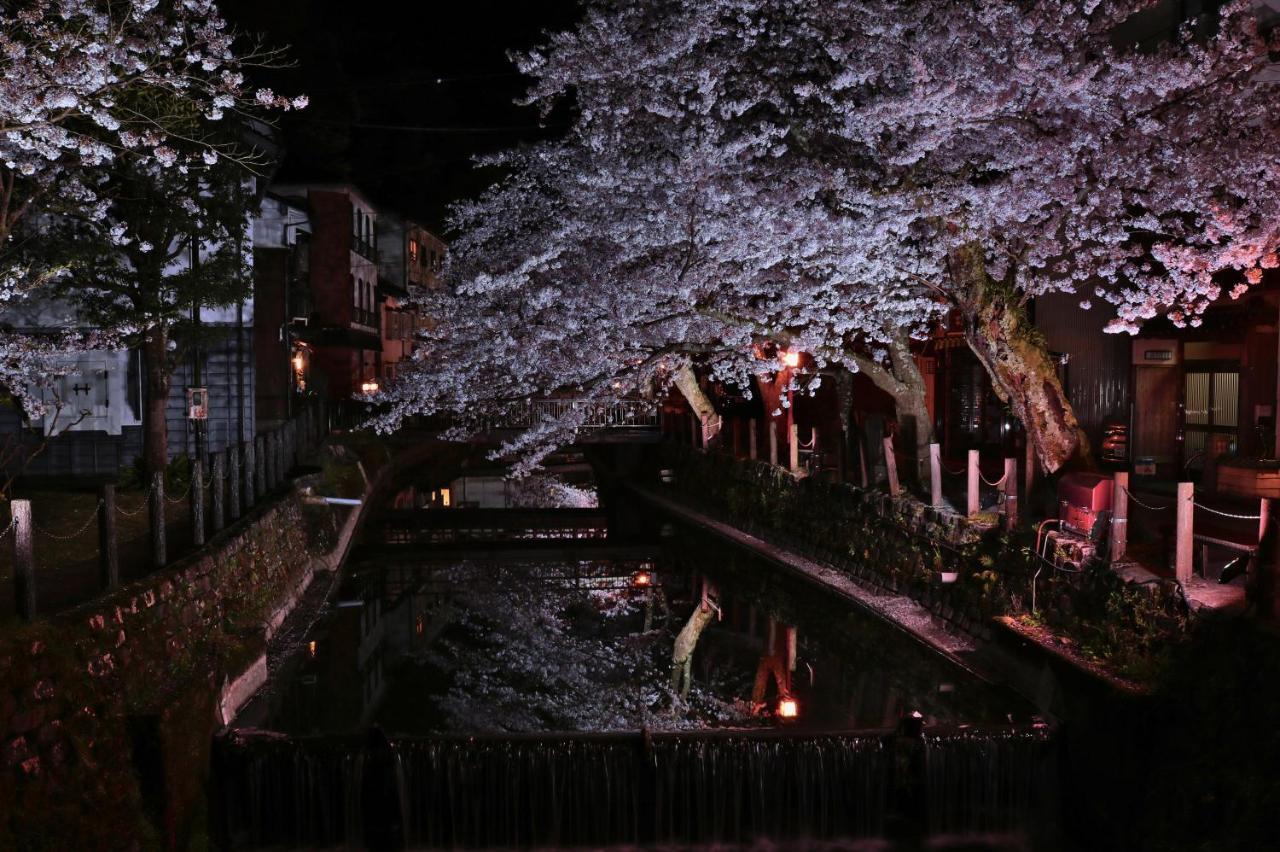 Tsutaya Ryokan Тойока Екстериор снимка